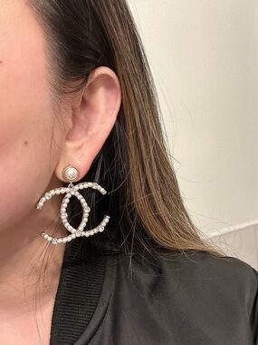 Chanel Large cc crystal pearly Drop Earrings - Gold Tone